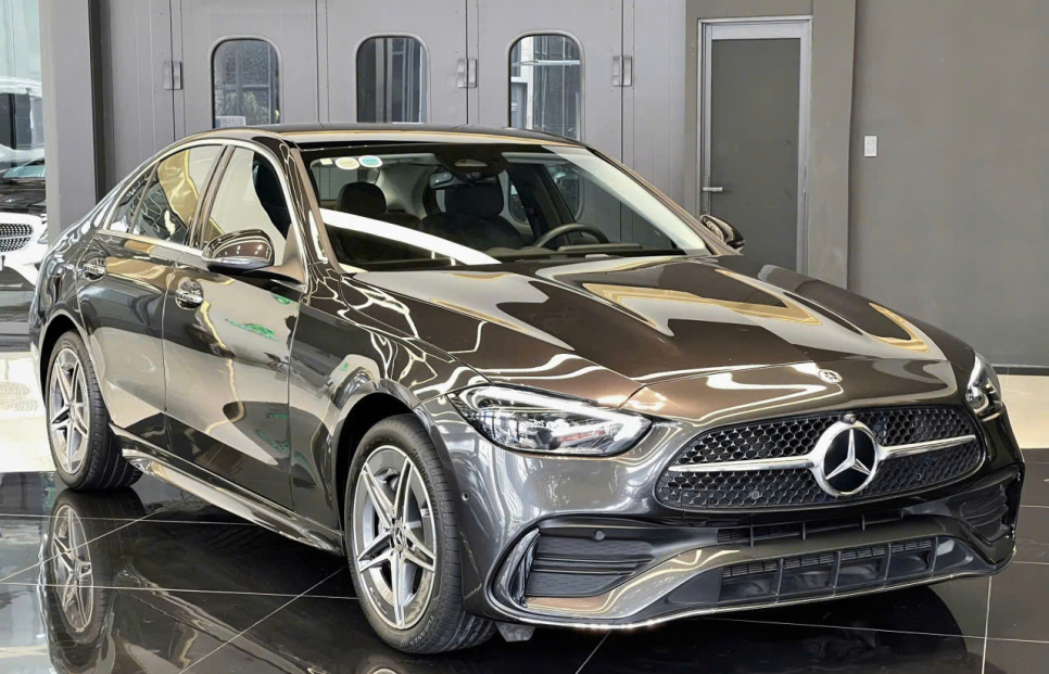 Mercedes Benz C300 AMG