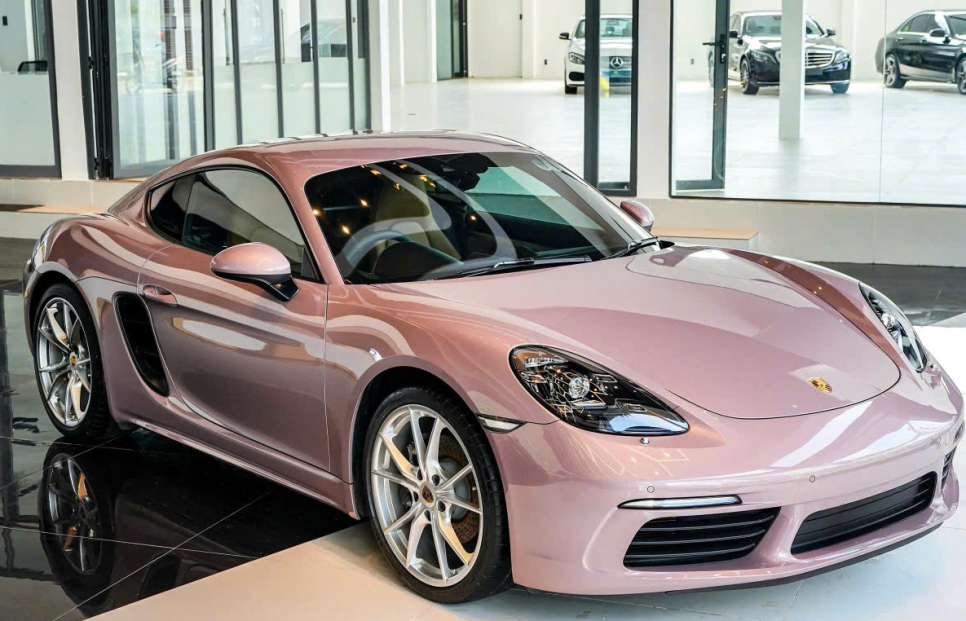 Porsche 718 Cayman